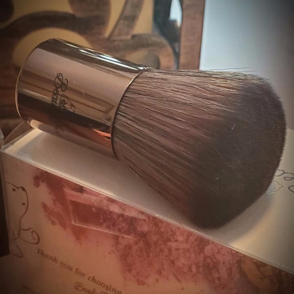 Beauty Bear Professional Kabuki Brush & Travel Bag